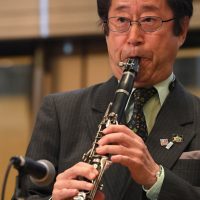 音楽監督･花岡詠二さんはクラだけでなく、saxも司会も！